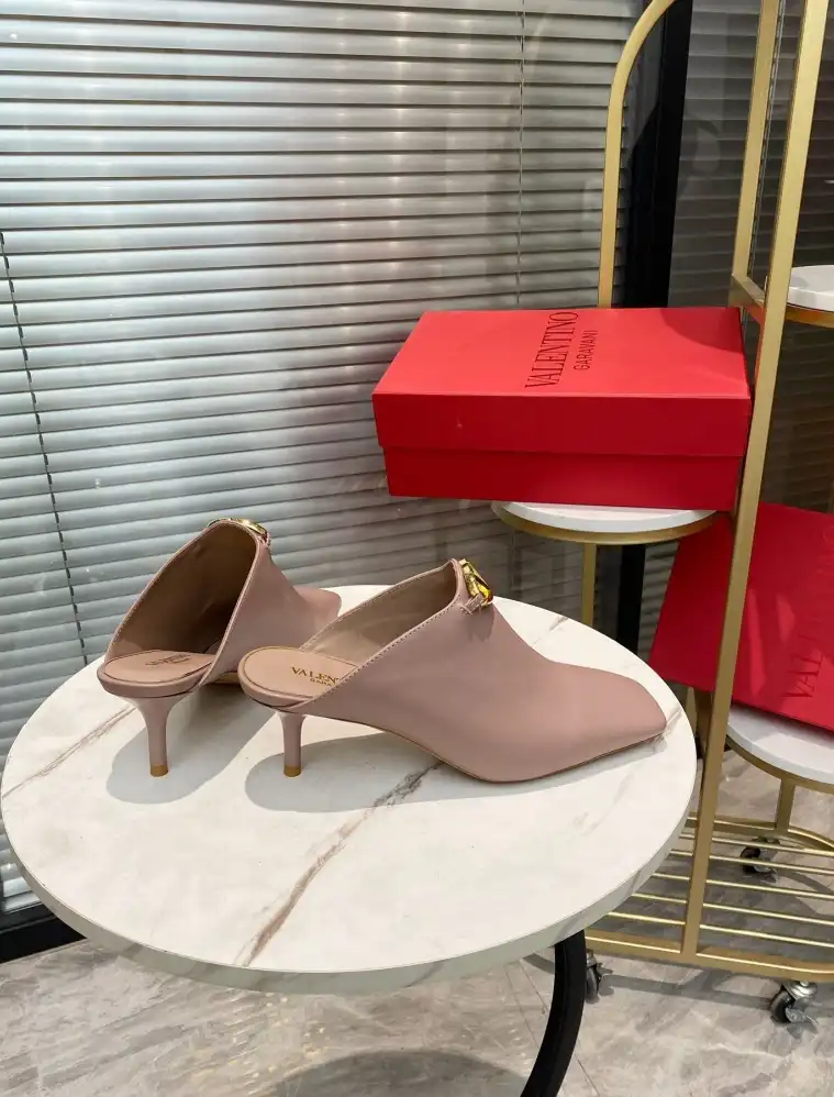 hype Valentino High Heels