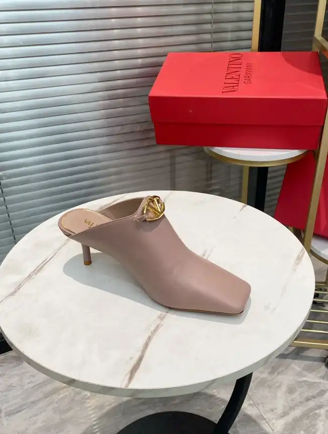 hype Valentino High Heels