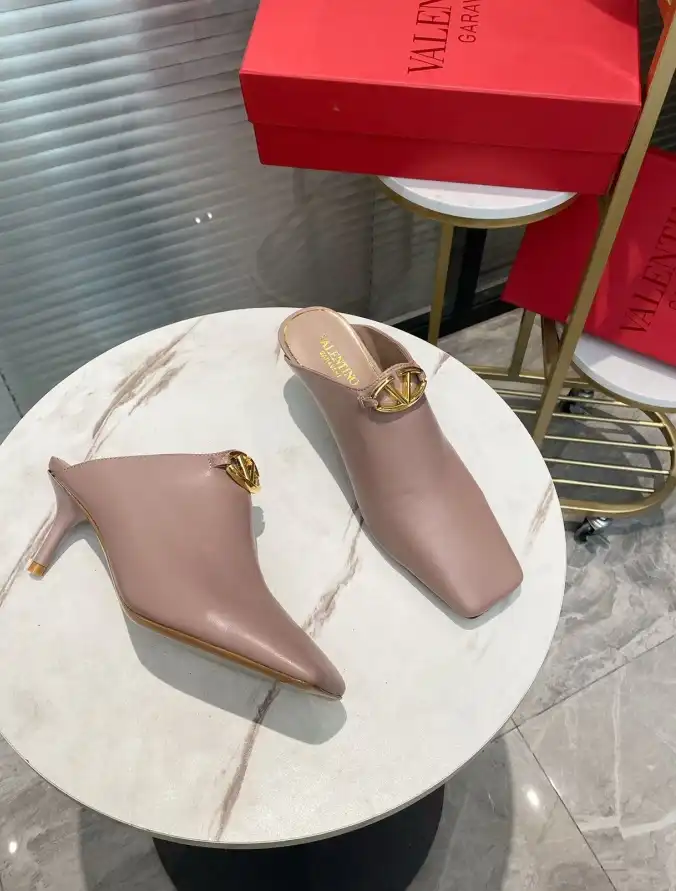 hype Valentino High Heels