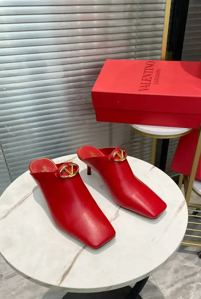 hype Valentino High Heels