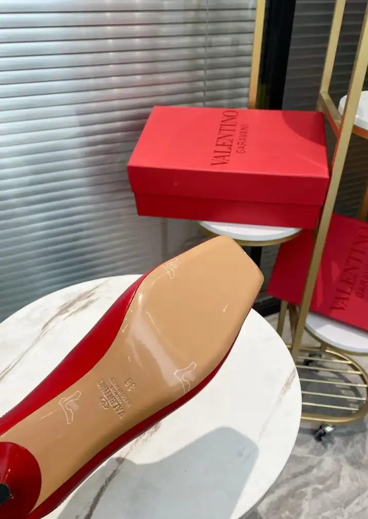 hype Valentino High Heels