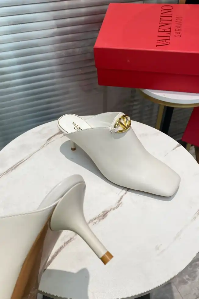 hype Valentino High Heels