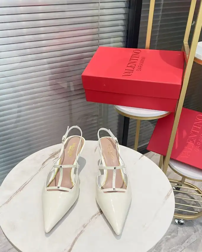 hype Valentino High Heels