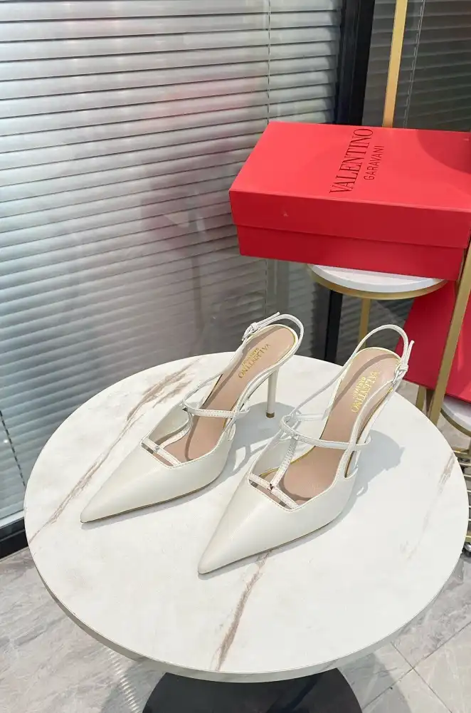 hype Valentino High Heels