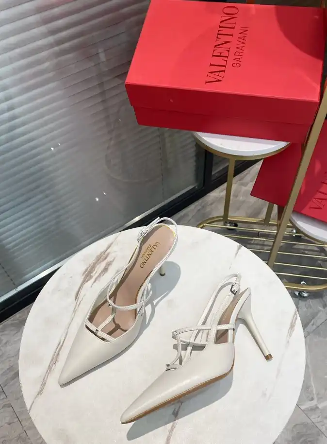 hype Valentino High Heels