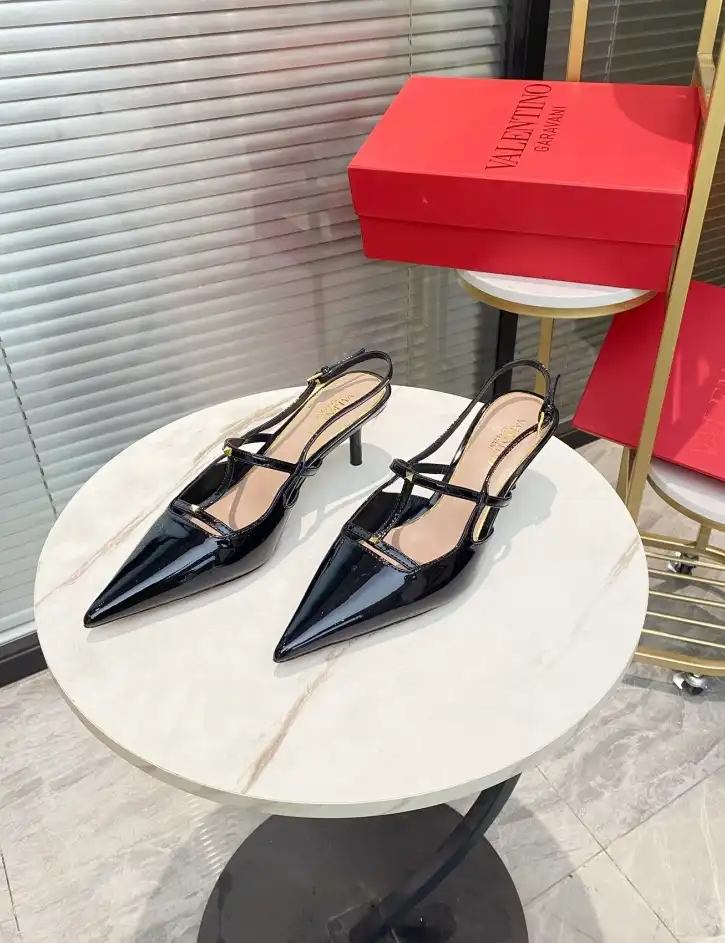 hype Valentino High Heels