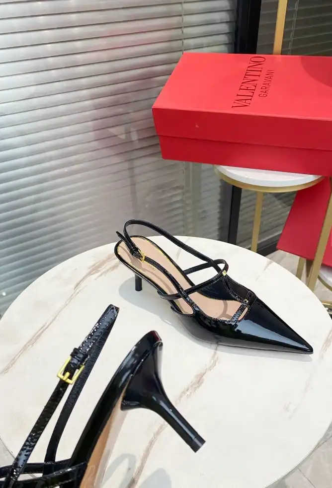 hype Valentino High Heels