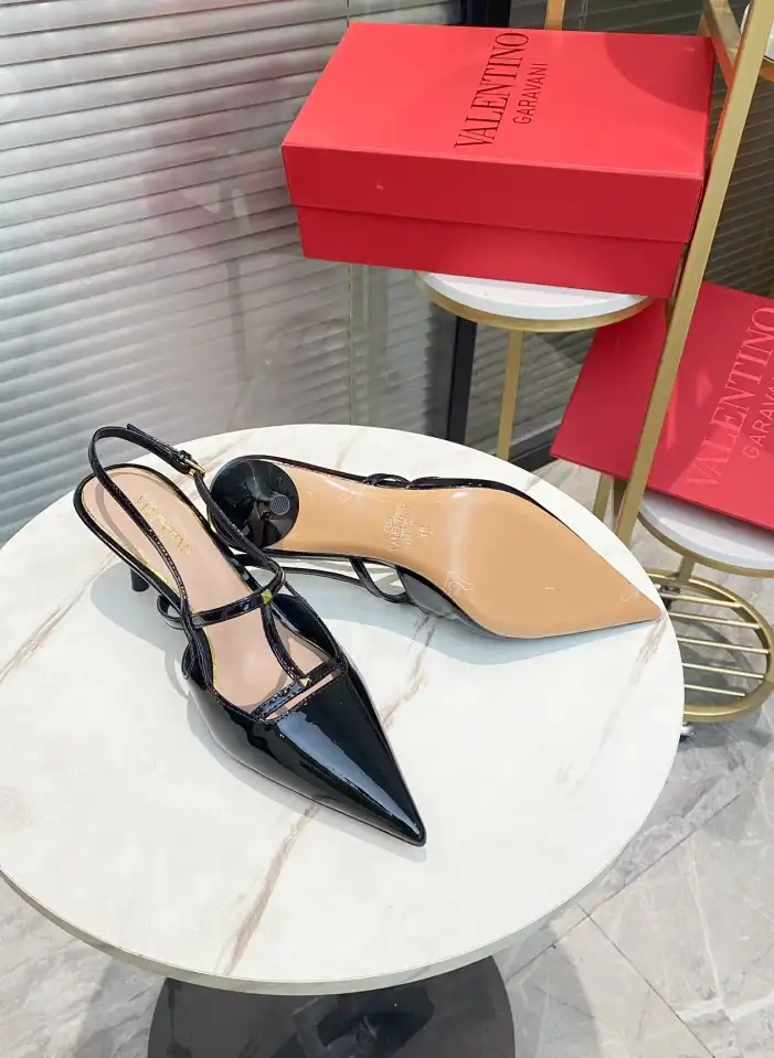 hype Valentino High Heels