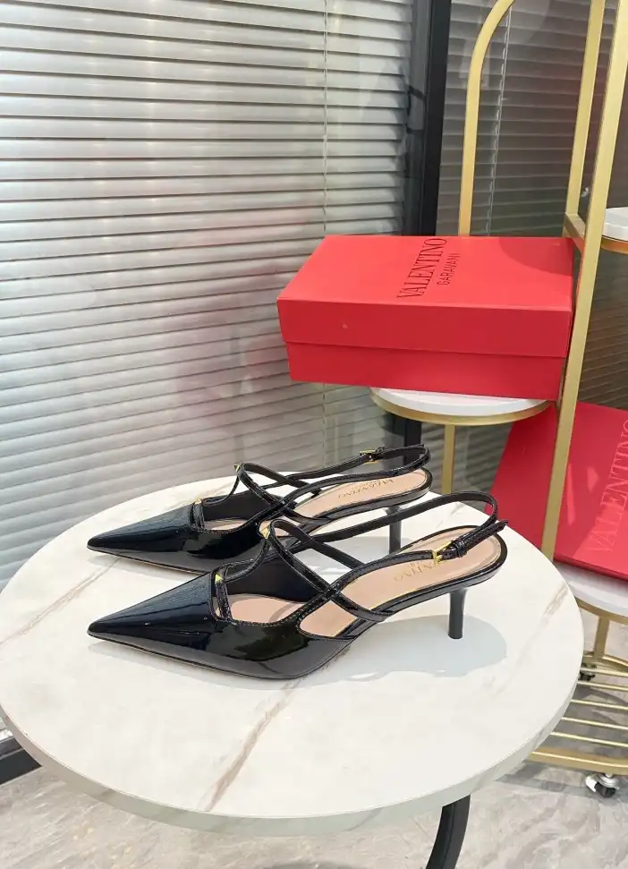 hype Valentino High Heels