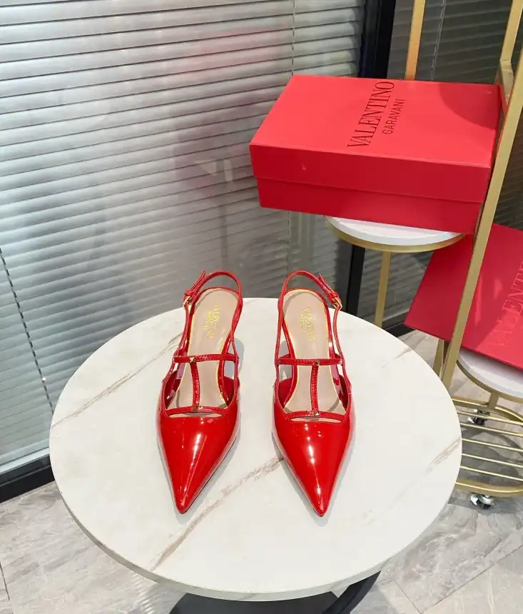 hype Valentino High Heels