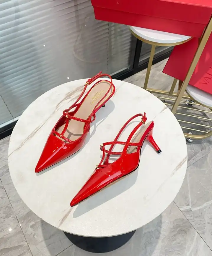 hype Valentino High Heels