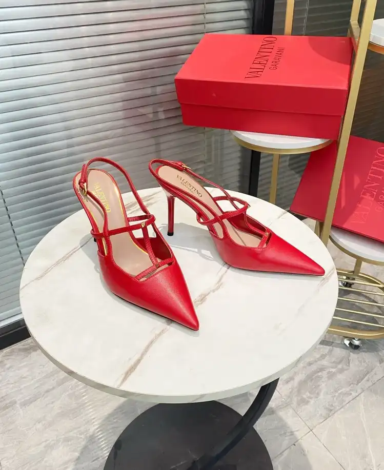 hype Valentino High Heels