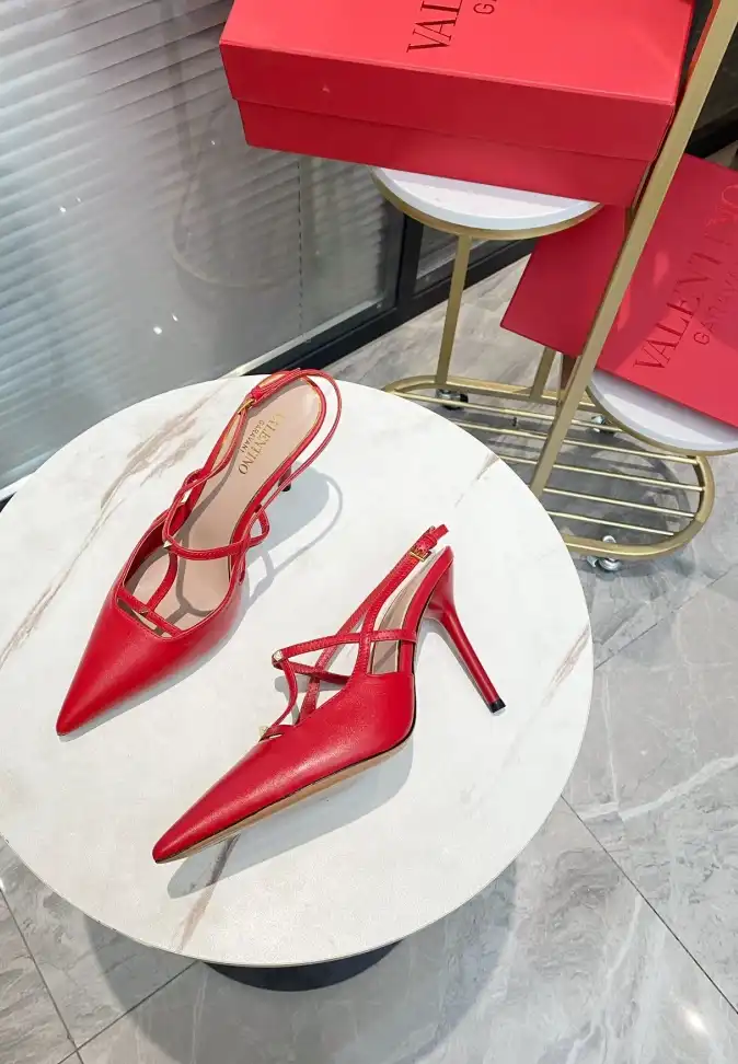 hype Valentino High Heels