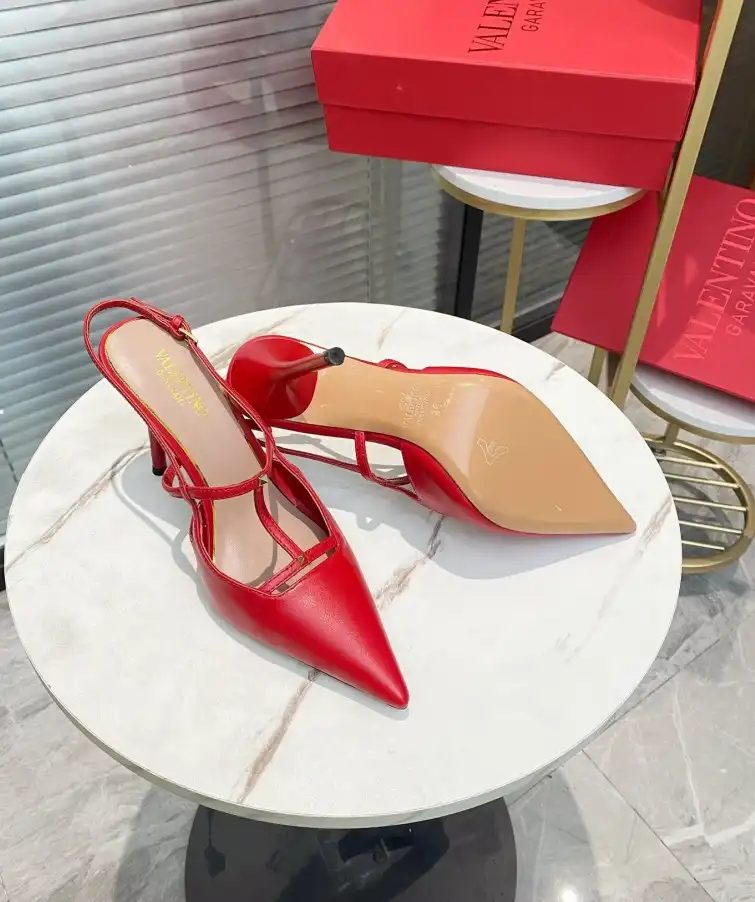 hype Valentino High Heels