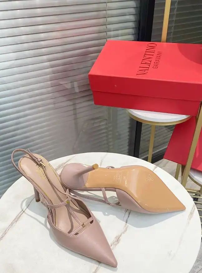 hype Valentino High Heels