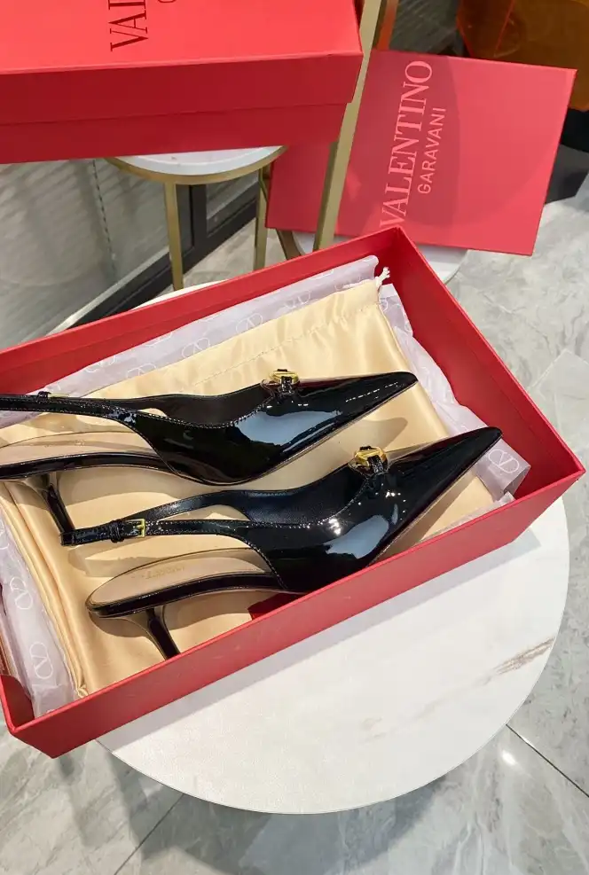 hype Valentino High Heels