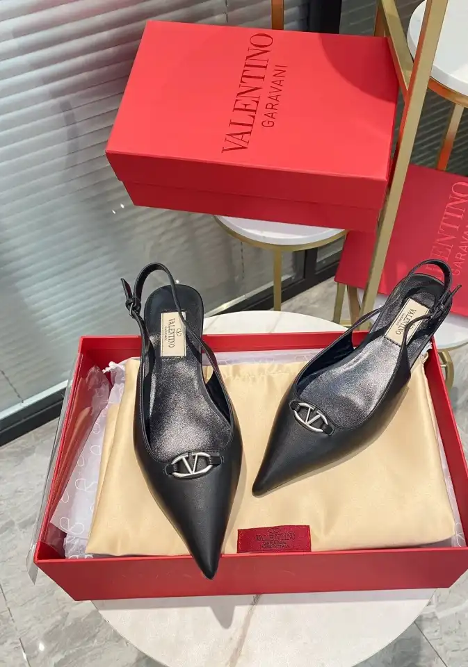 hype Valentino High Heels