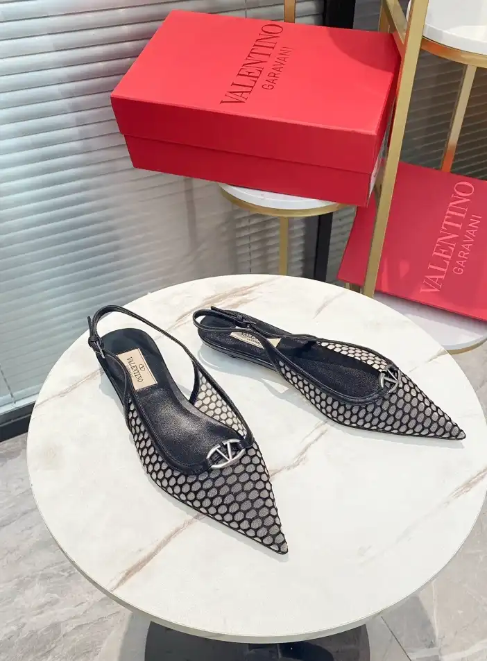 hype Valentino High Heels