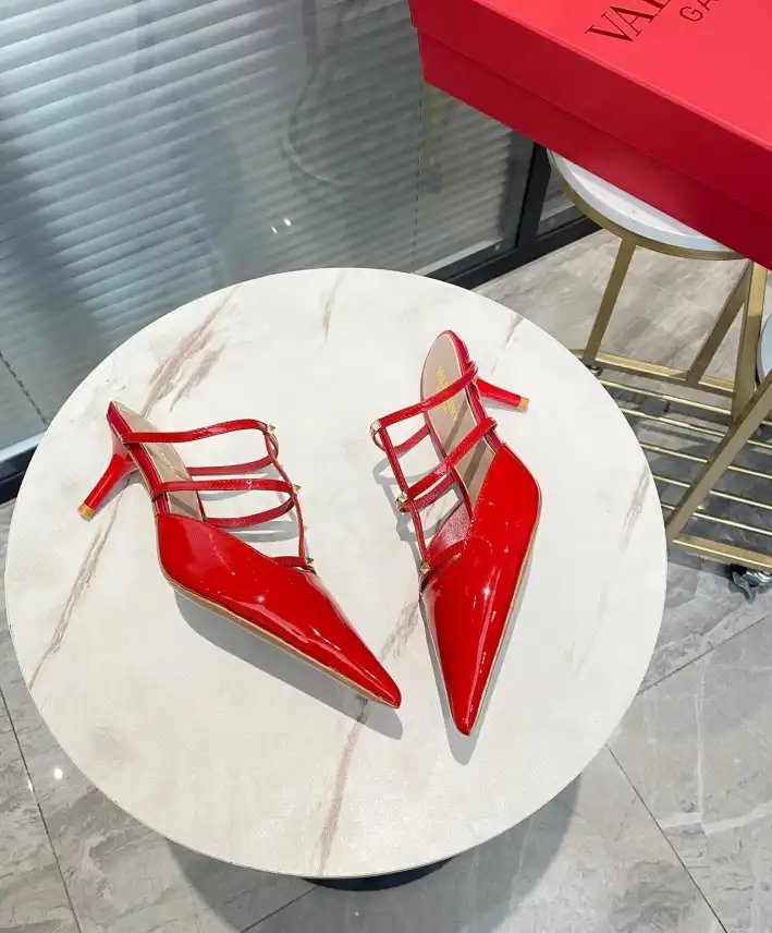 hype Valentino High Heels