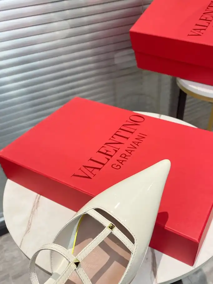 hype Valentino High Heels