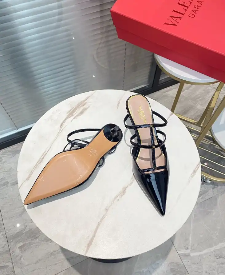 hype Valentino High Heels