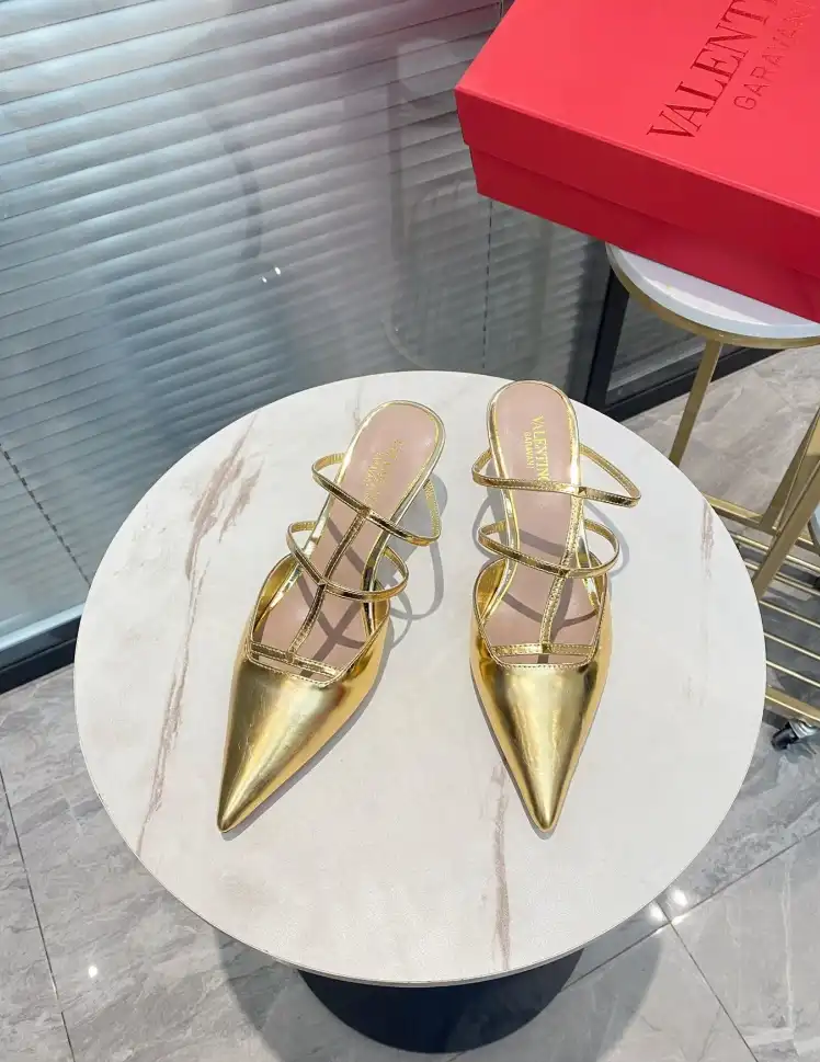 hype Valentino High Heels