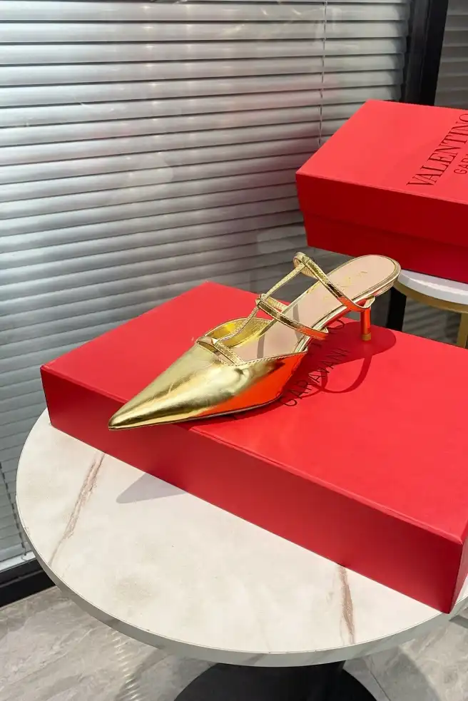 hype Valentino High Heels