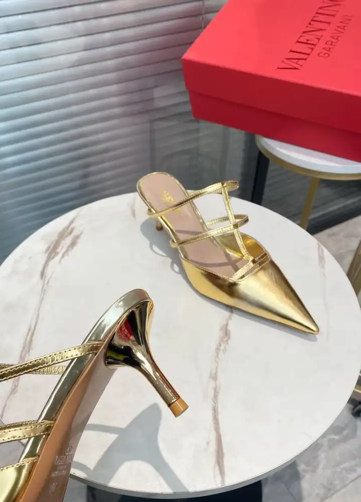 hype Valentino High Heels