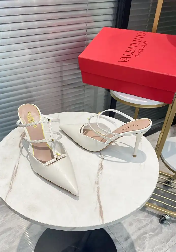 hype Valentino High Heels