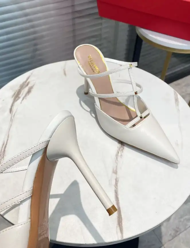 hype Valentino High Heels