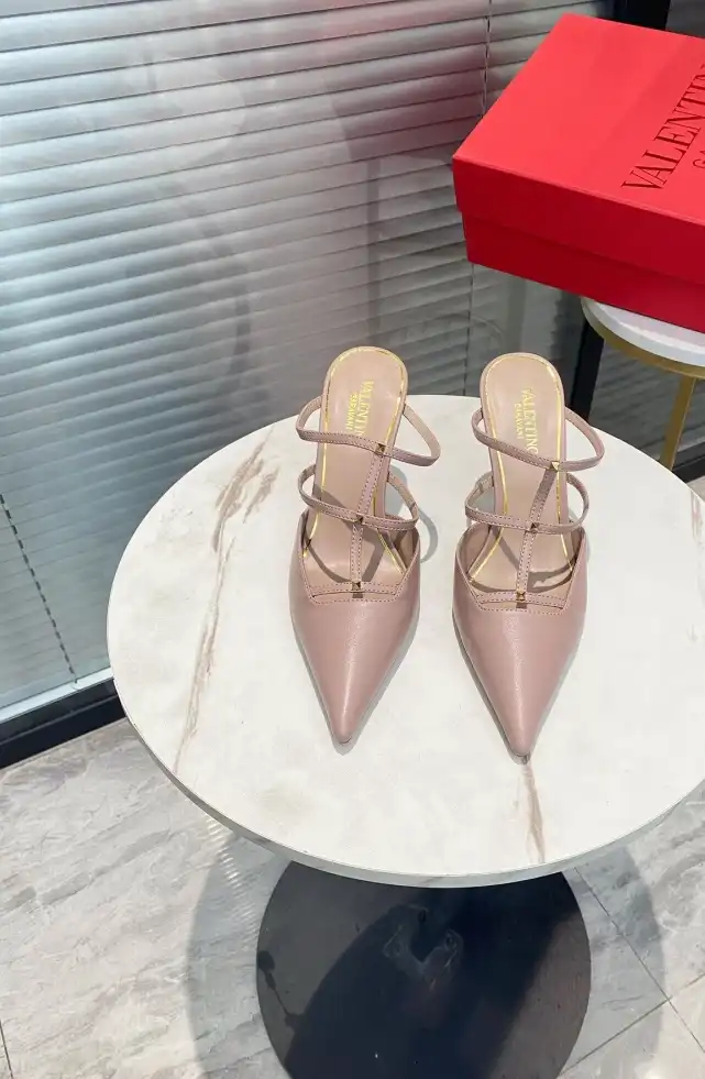 hype Valentino High Heels