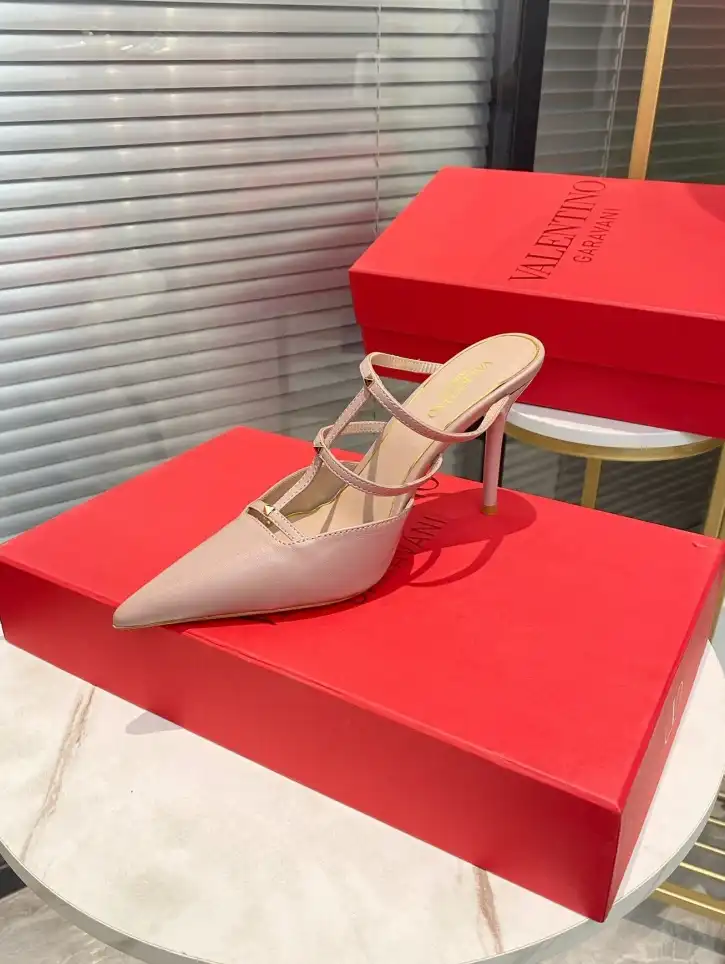 hype Valentino High Heels