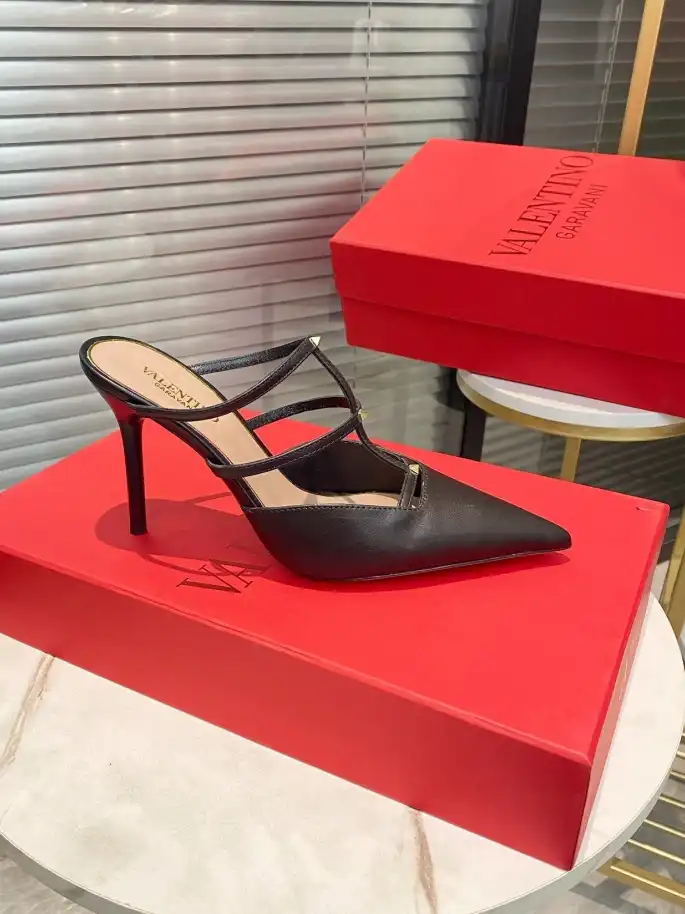 hype Valentino High Heels