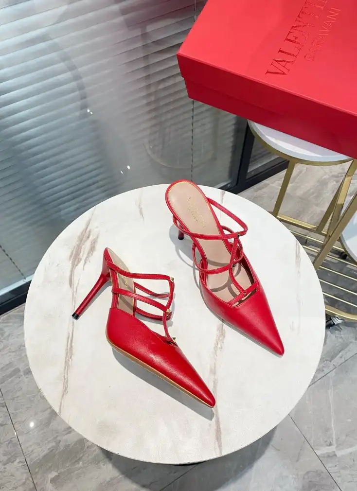 hype Valentino High Heels