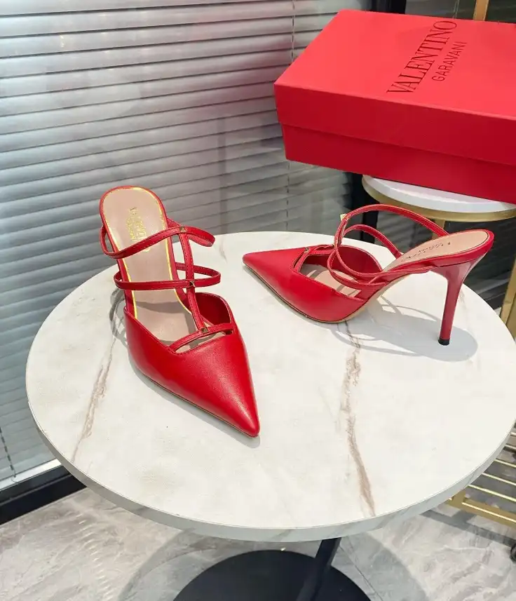 hype Valentino High Heels