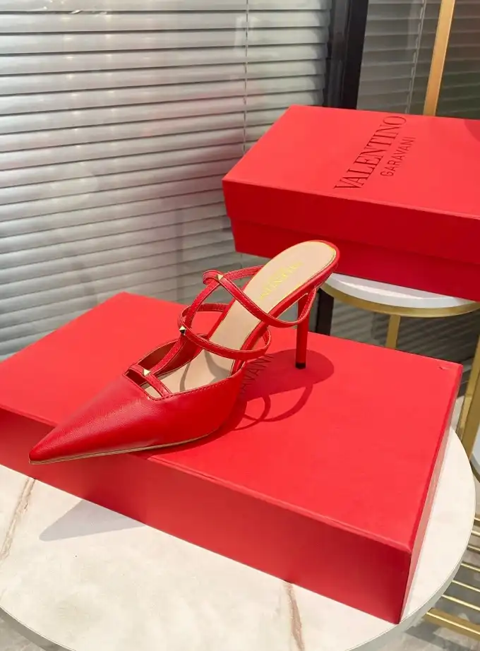 hype Valentino High Heels