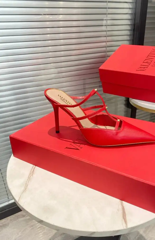 hype Valentino High Heels