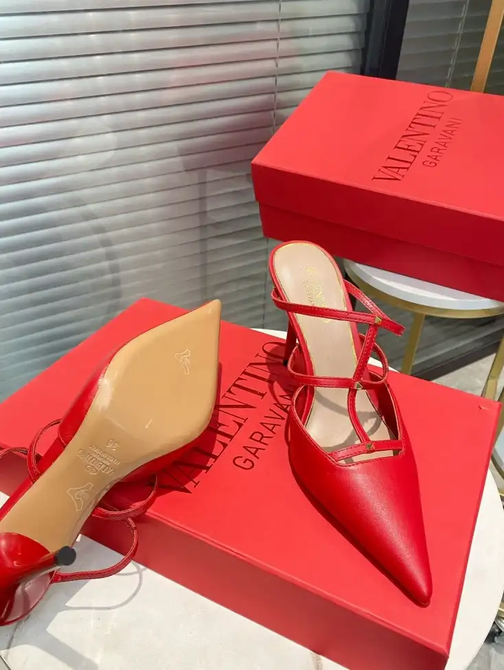 hype Valentino High Heels