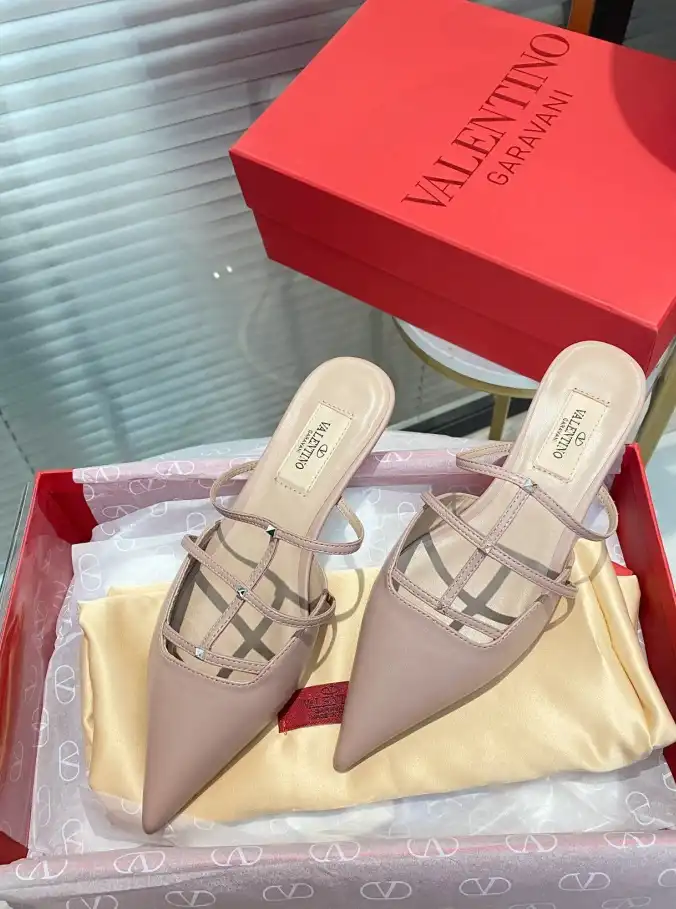 hype Valentino High Heels