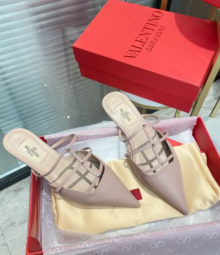 hype Valentino High Heels