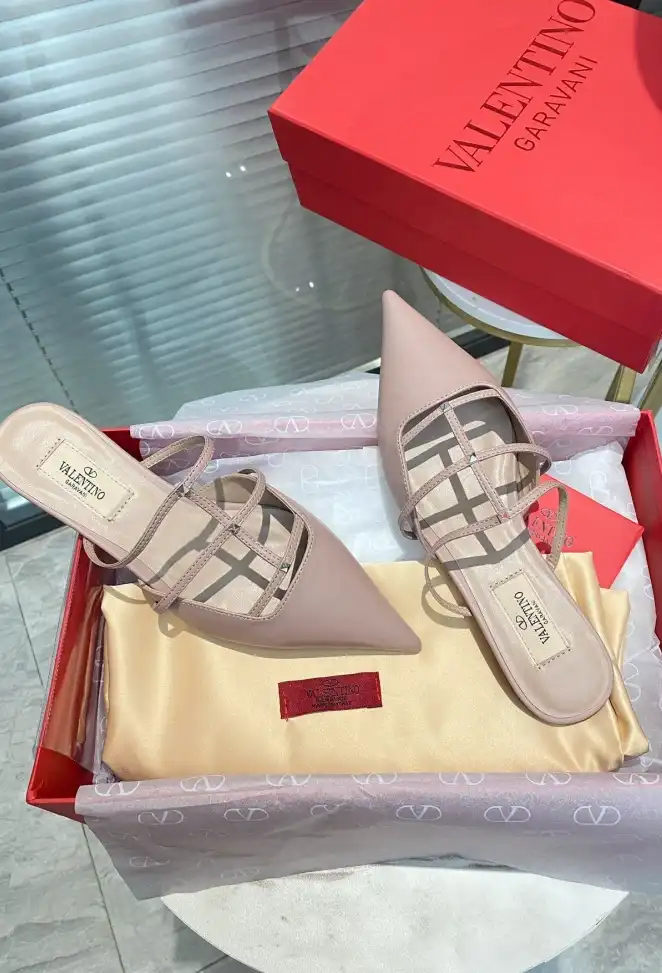 hype Valentino High Heels