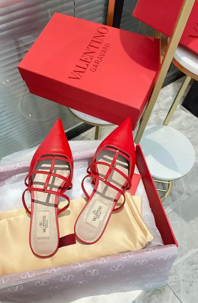 hype Valentino High Heels