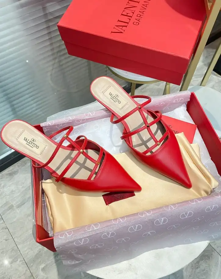 hype Valentino High Heels