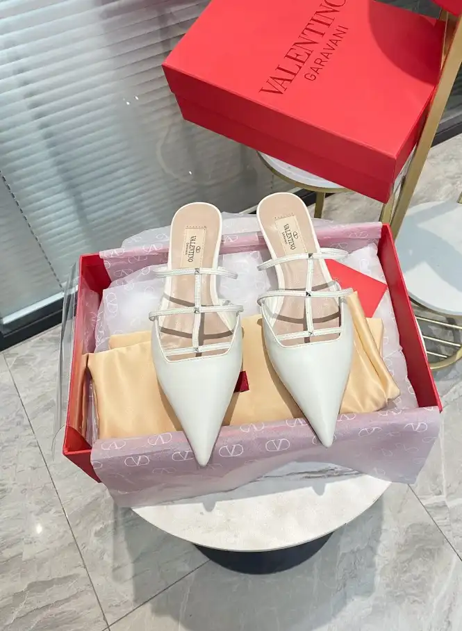 hype Valentino High Heels