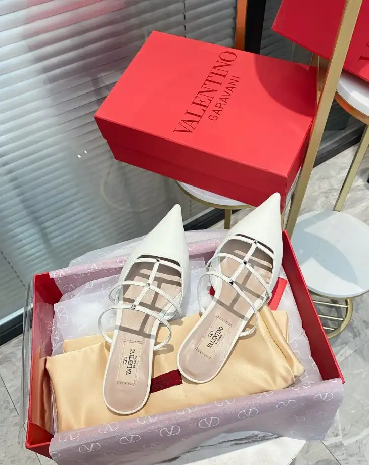 hype Valentino High Heels