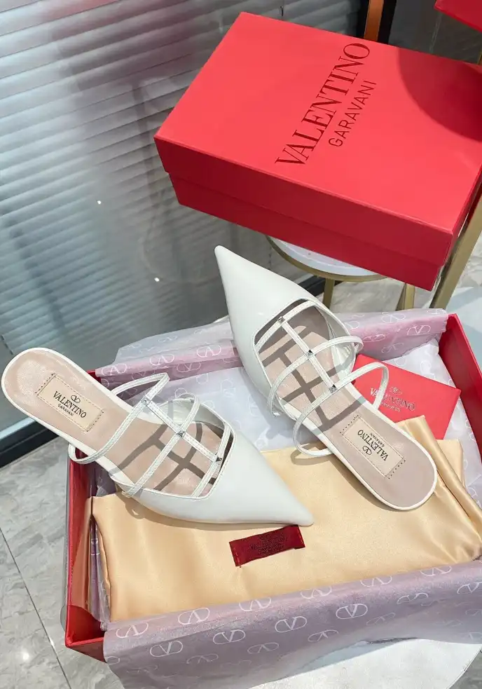 hype Valentino High Heels