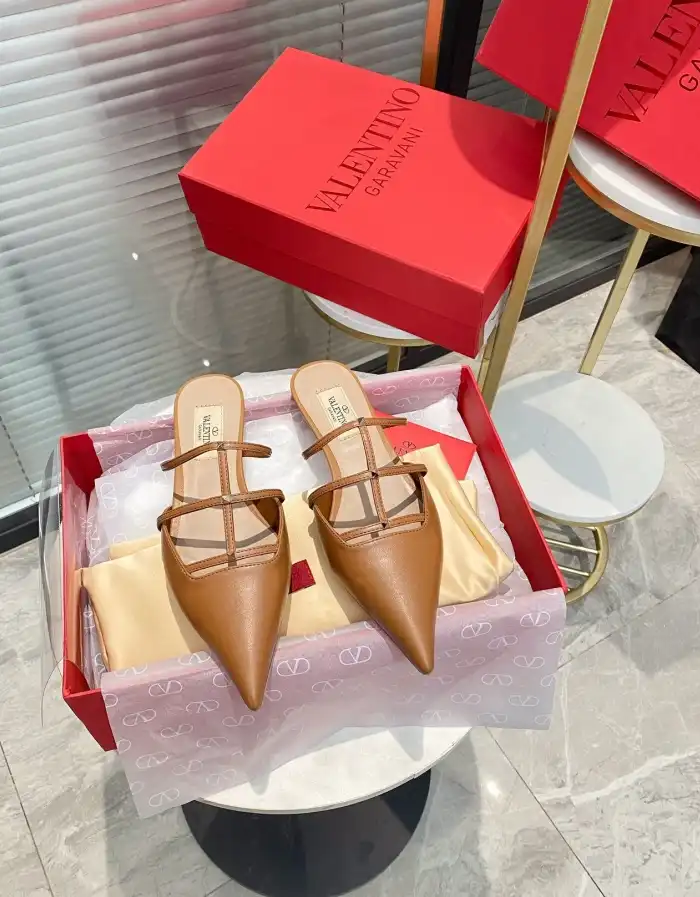 hype Valentino High Heels