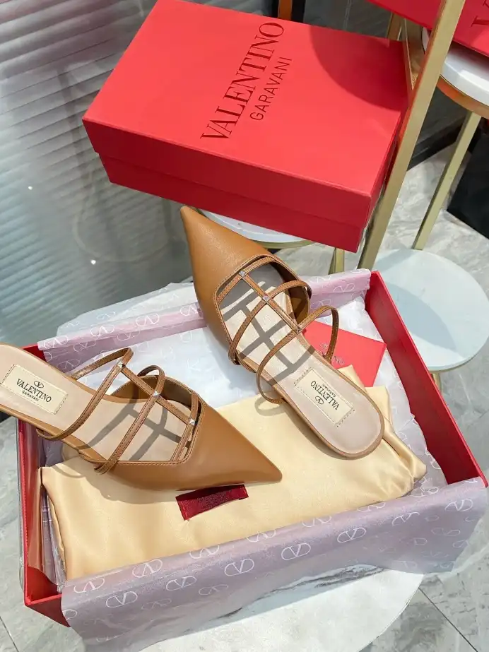 hype Valentino High Heels