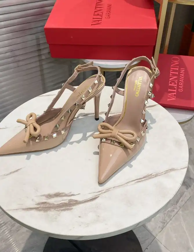 hype Valentino High Heels