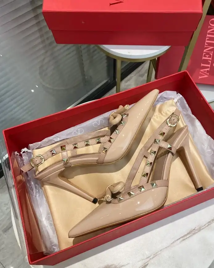 hype Valentino High Heels